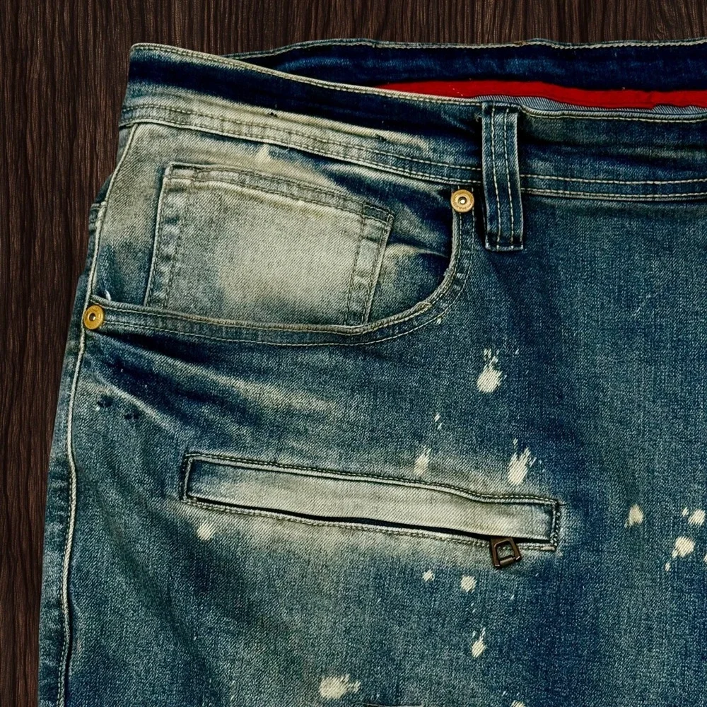 Makobi vintage trashed
